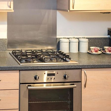 Elegant 2 Bedroom City Centre Apartment - Free Parking - Private Balcony EDI Eksteriør billede