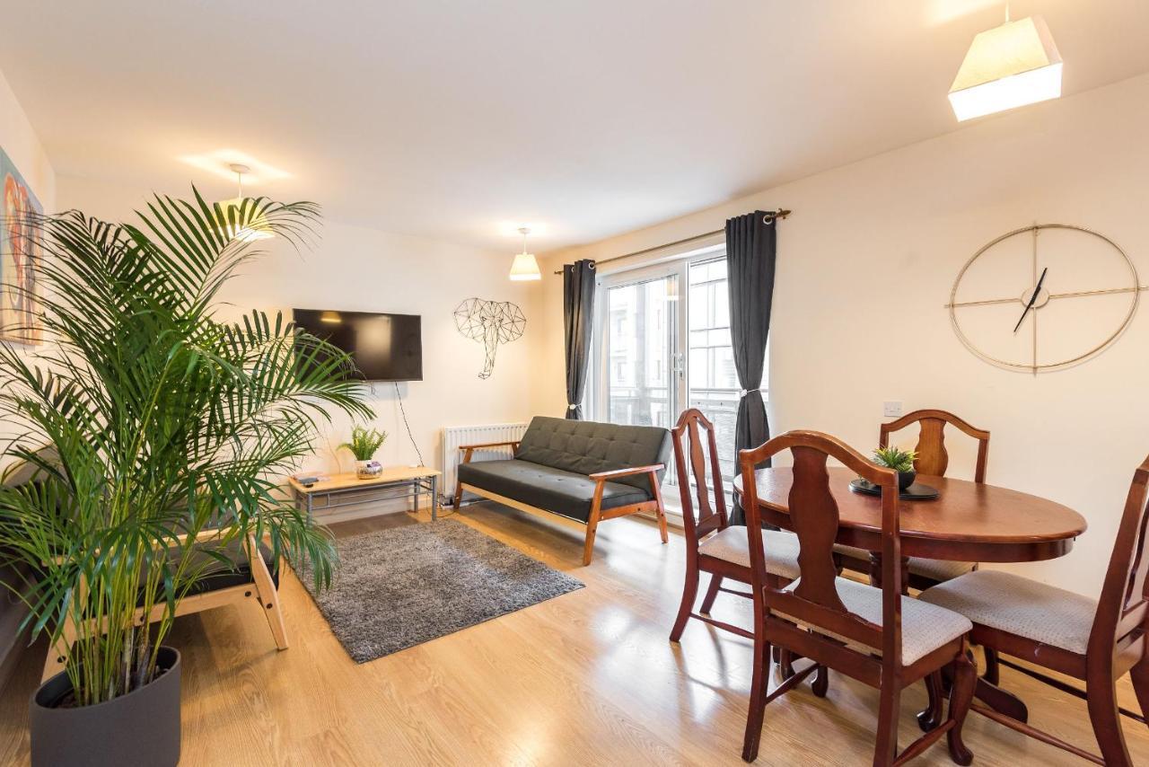 Elegant 2 Bedroom City Centre Apartment - Free Parking - Private Balcony EDI Eksteriør billede
